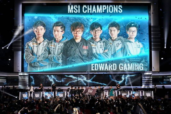 중국 EDG가 MSL 결승전에서 SKT T1을 제치고 우승했다. 