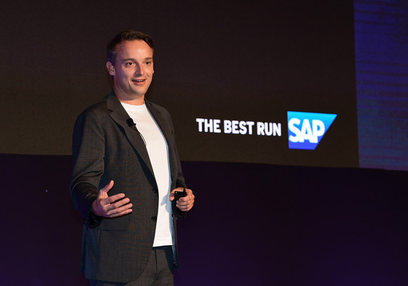 14일 SAP 나우 서울 2022 기조연설 중인 크리스찬 클라인 SAP CEO 