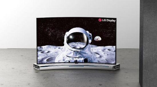 LG디스플레이 42인치 구부러지는(벤더블) OLED. <사진=LG디스플레이> 