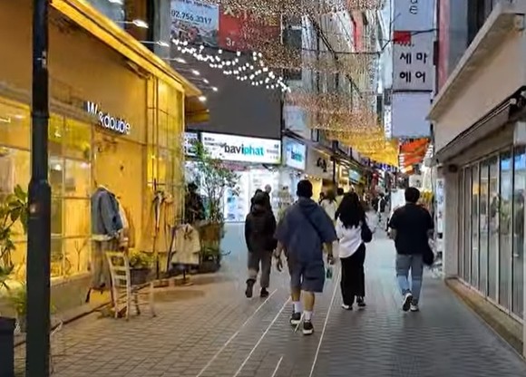 서울 명동 거리 <'Just Walk' 유튜브 영상중> 