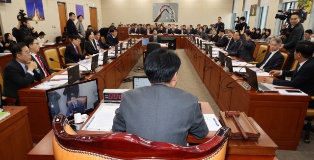 5일 국회 과학기술정보방송통신위원회에서 장제원 위원장이 전체회의를 진행하고 있다. [Ⓒ 연합뉴스]