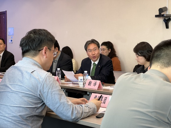 최장혁 개인정보보호위원회 부위원장이 4월 8일 오후 중국에서 개최된 중국인터넷기업협회(ISC) 기업 간담회에서 인사말씀을 하고 있다. [ⓒ 개인정보위]